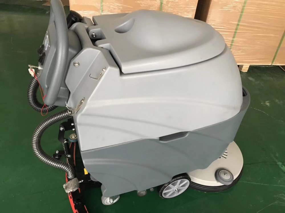 LS-510手推式經(jīng)濟型洗地機